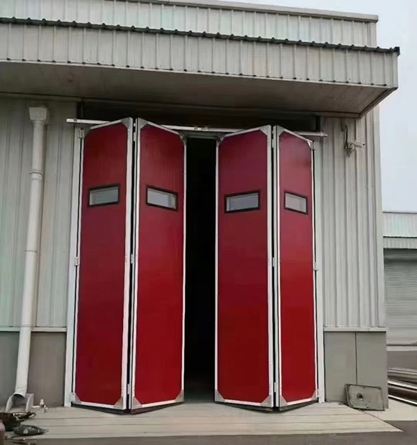 海西工业折叠门在大型装配车间出入口的应用实例