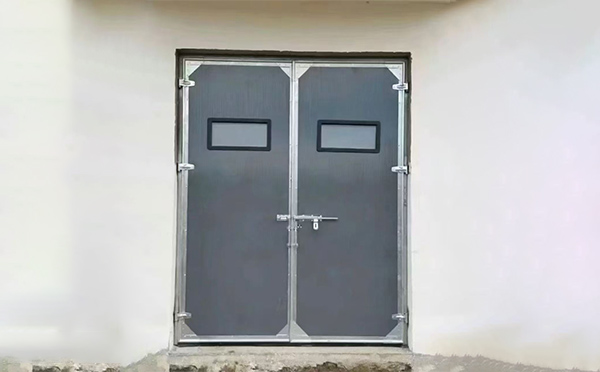 海西工业门在高温作业区域的运行表现